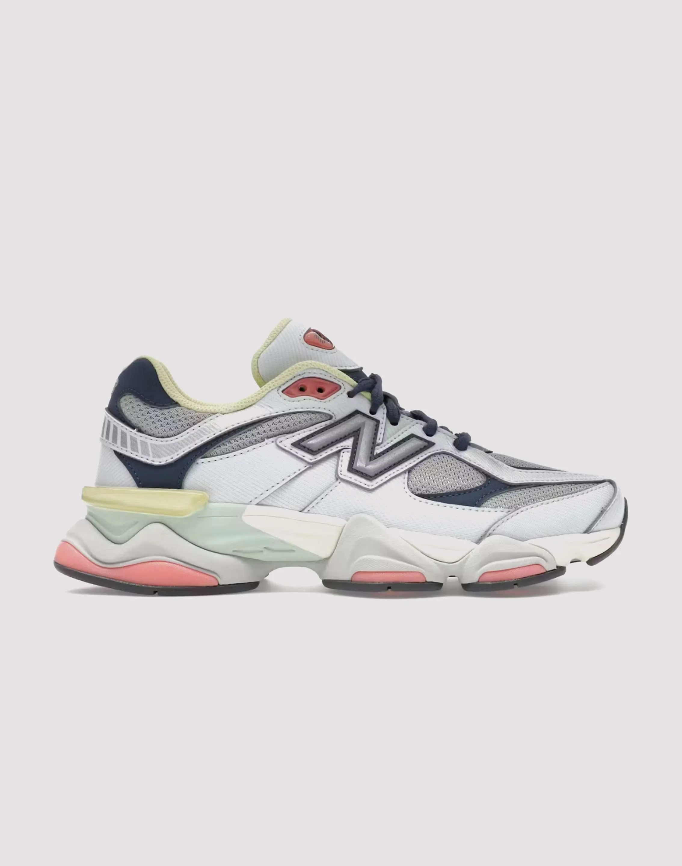 Weight Distribution System Sweat - wicking New Balance 9060