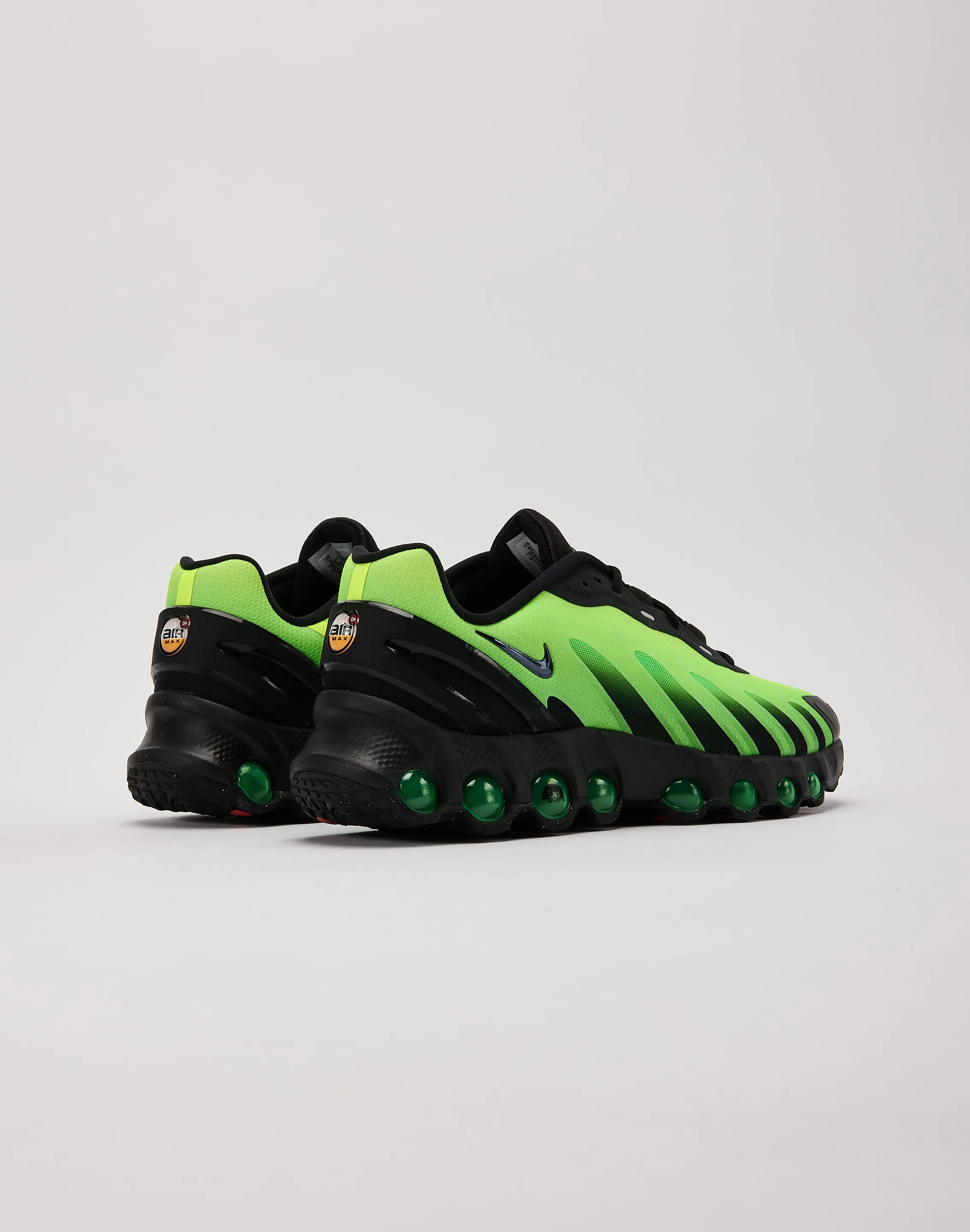 Nike Air Max Dn8 Lightweight Cushioning Technology multi - surface shoes