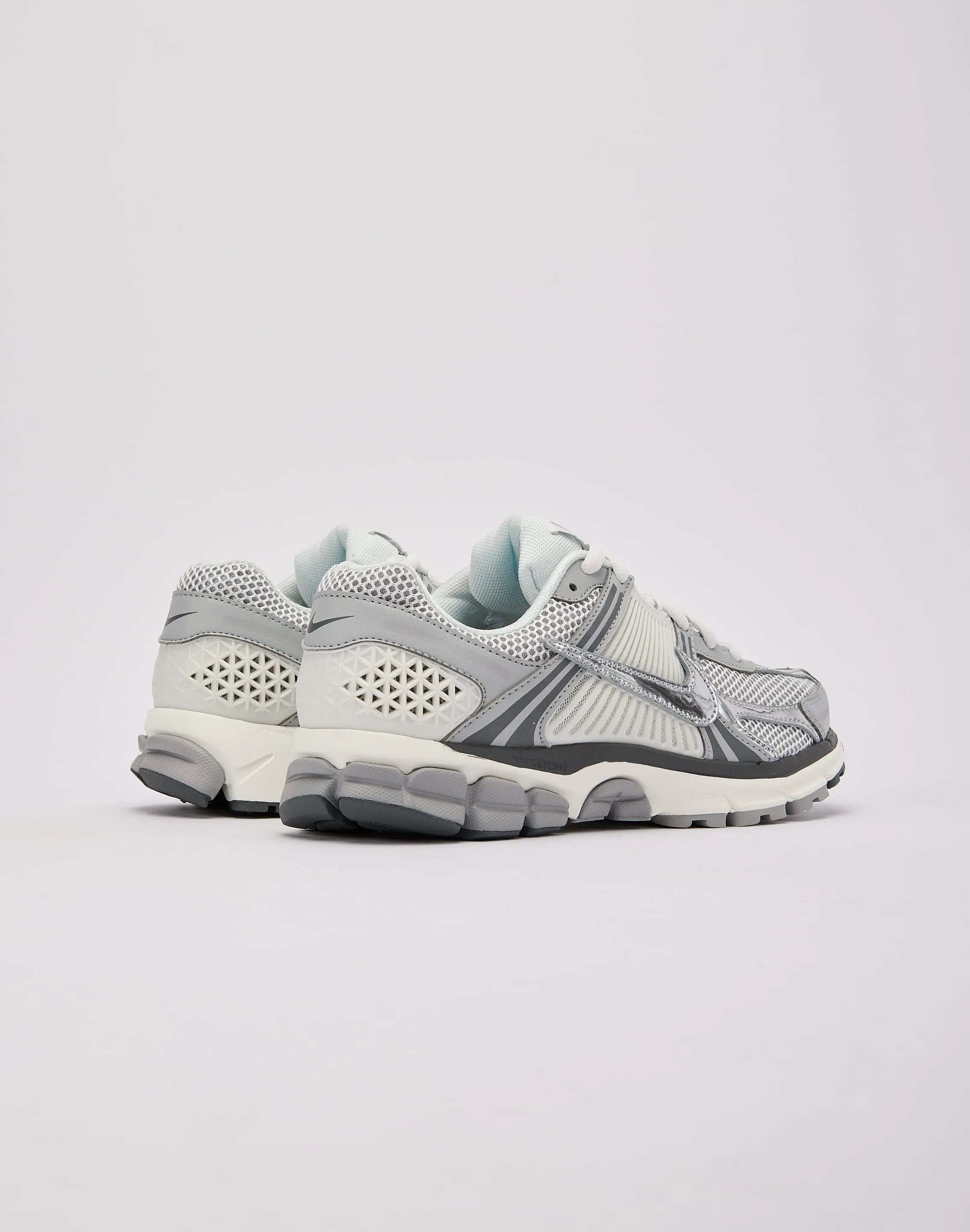 Nike Zoom Vomero 5 Impact Absorbing