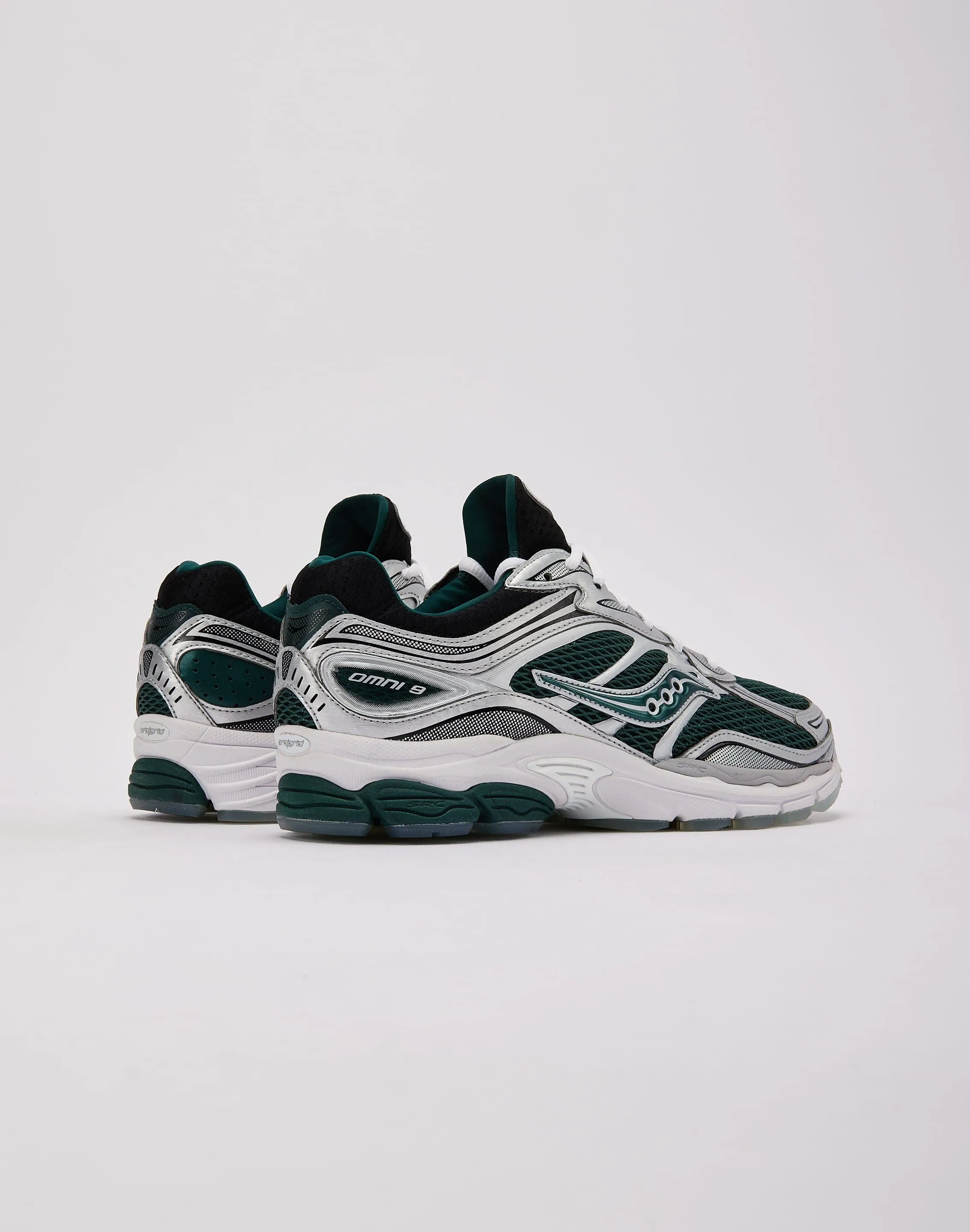 Saucony ProGrid Omni 9 running in the heat easy to take off