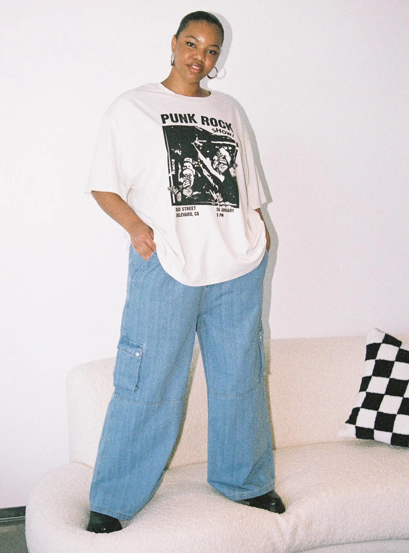 Paige Mid Rise Cargo Jean Denim Curve Comfort Fit Design Style Match