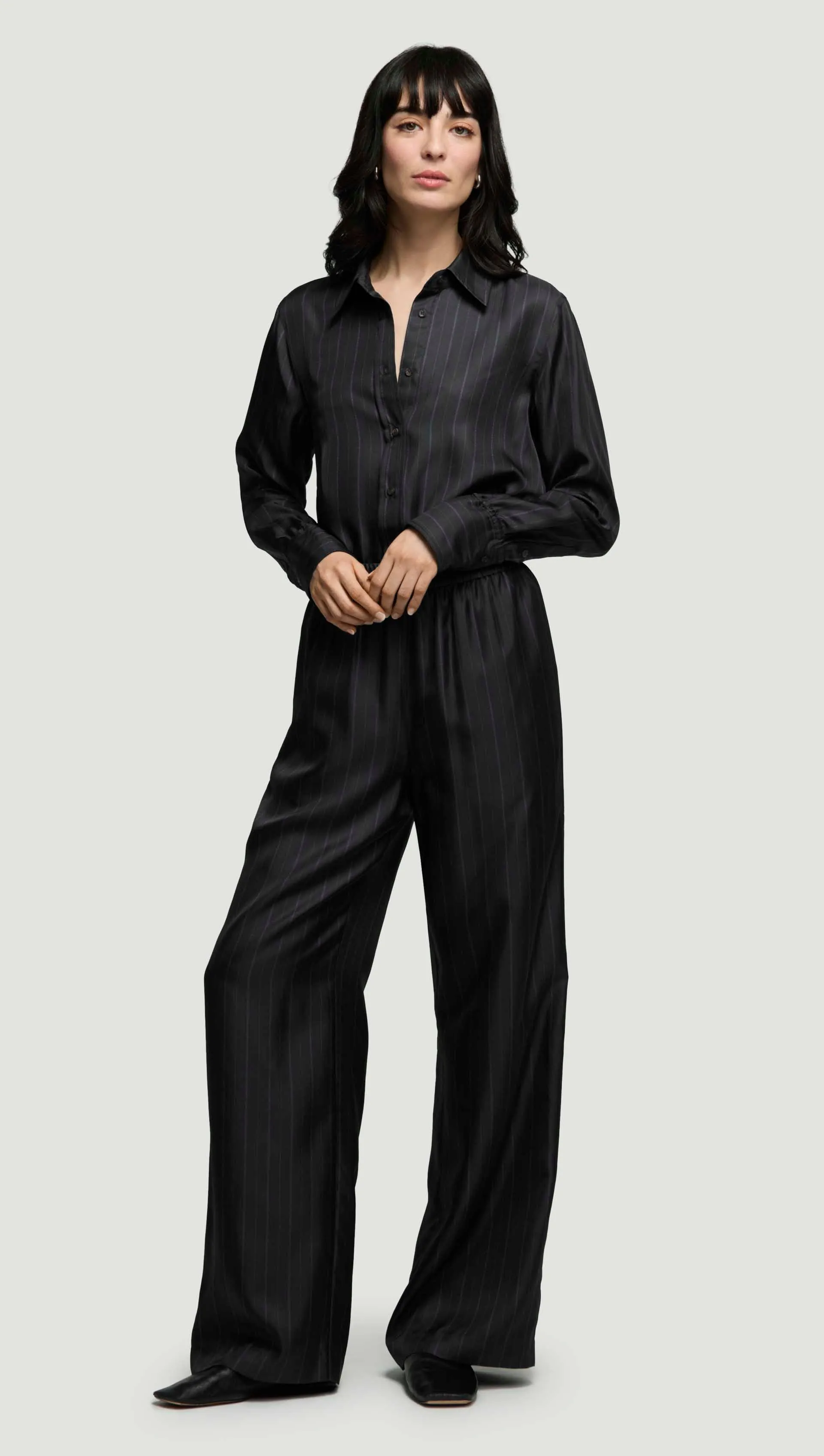 No Ride Up Relaxed Design Pull-Up Pant in Silk Twill | Midnight Stripe