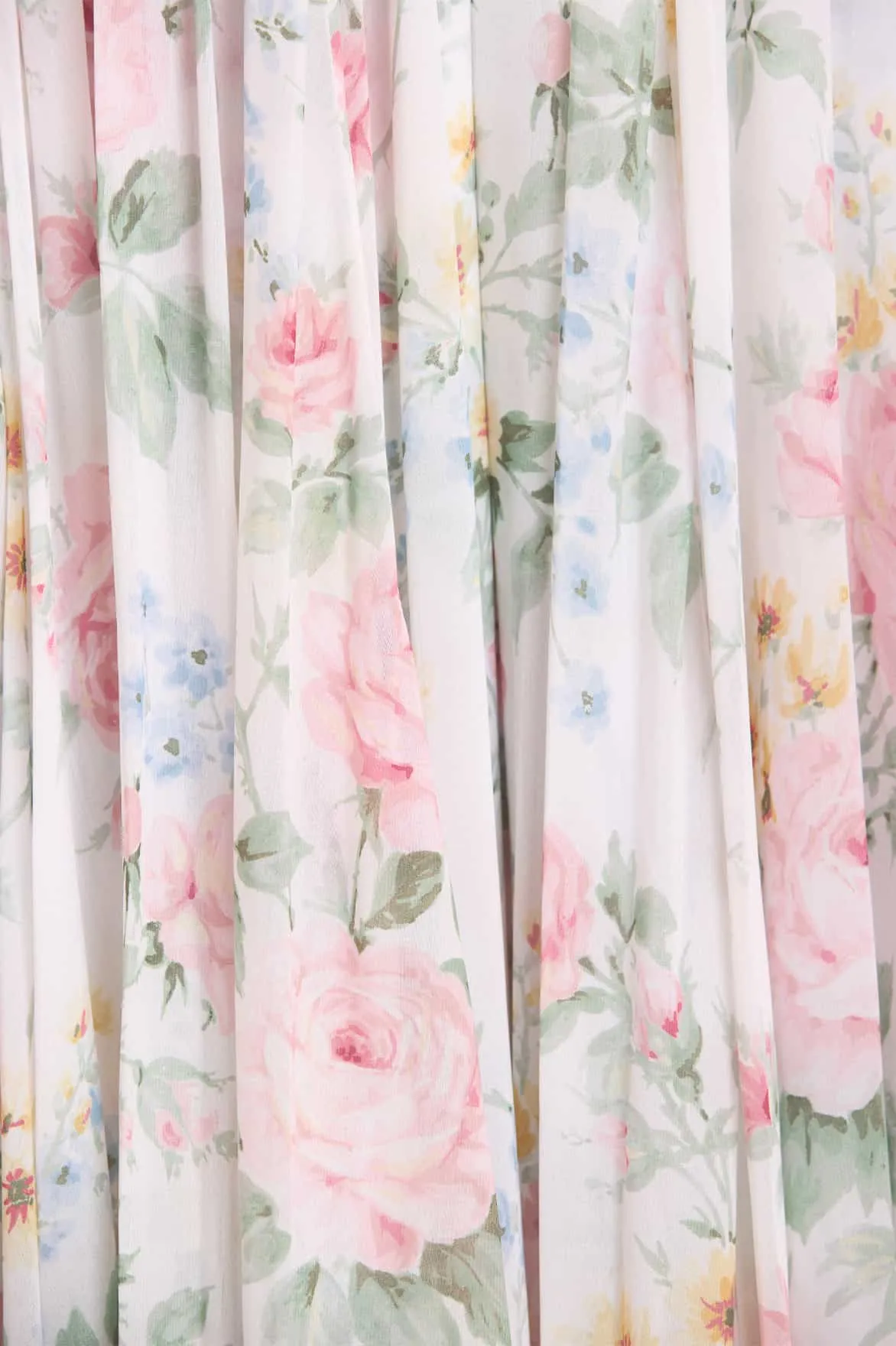 Comfy Look Essential Style Pompadour Garden Chiffon Smocked Ballerina Dress