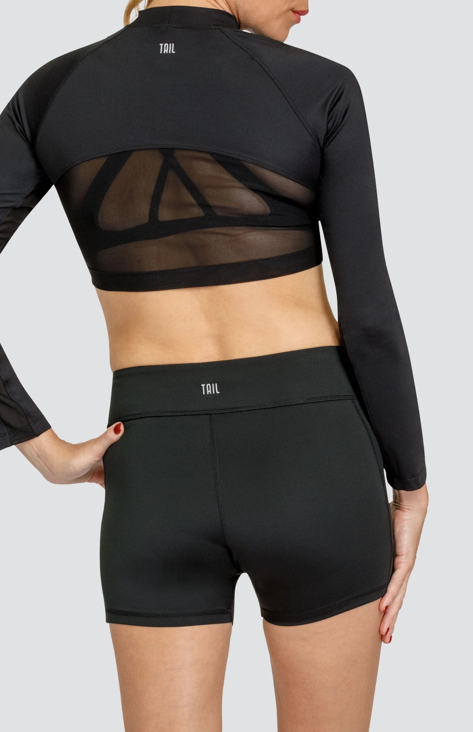 Edie Layering Top - Onyx Black - FINAL SALE Active Lifestyle