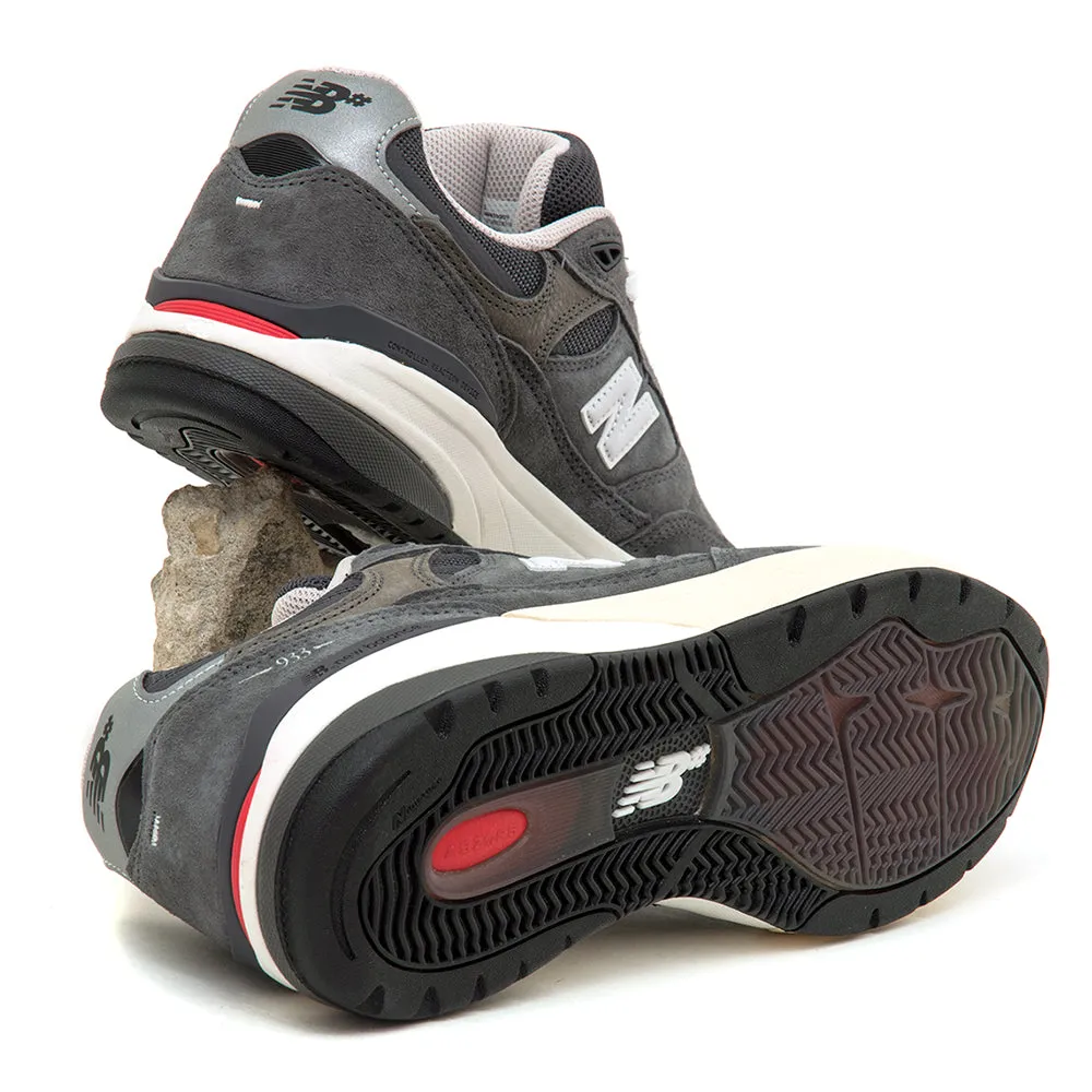 NM933 Andrew Reynolds (Grey / White) (S) Rubber Sole