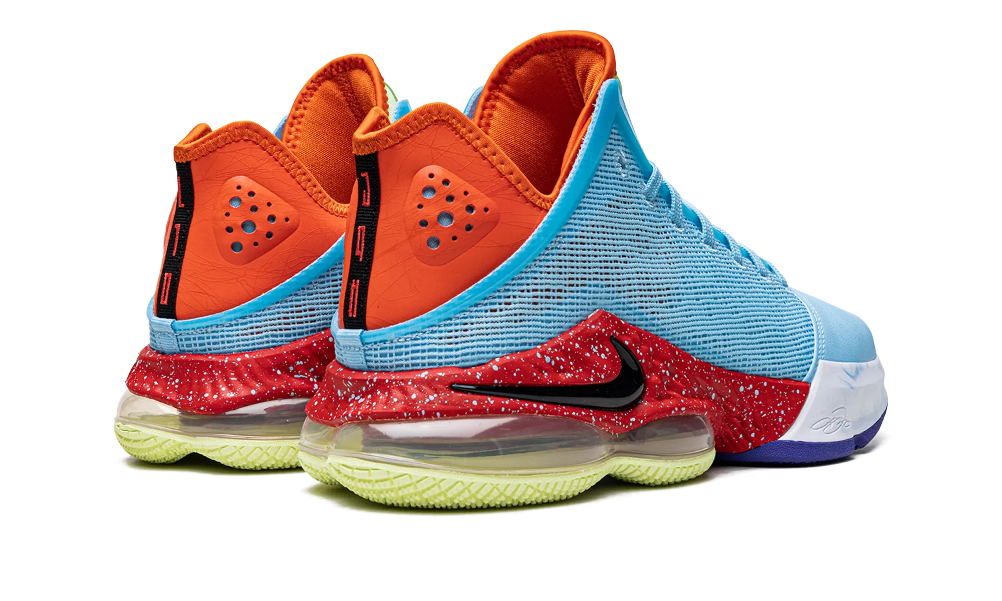 Non Restrictive Collar Agile Support LeBron 19 Low "Blue Chill"