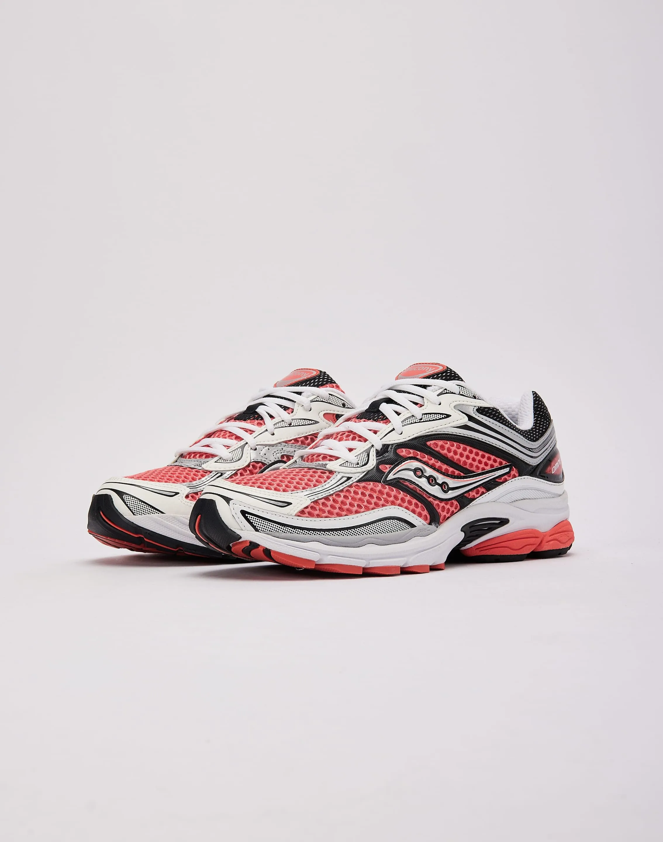 Saucony ProGrid Omni 9 comfort - conscious shoes