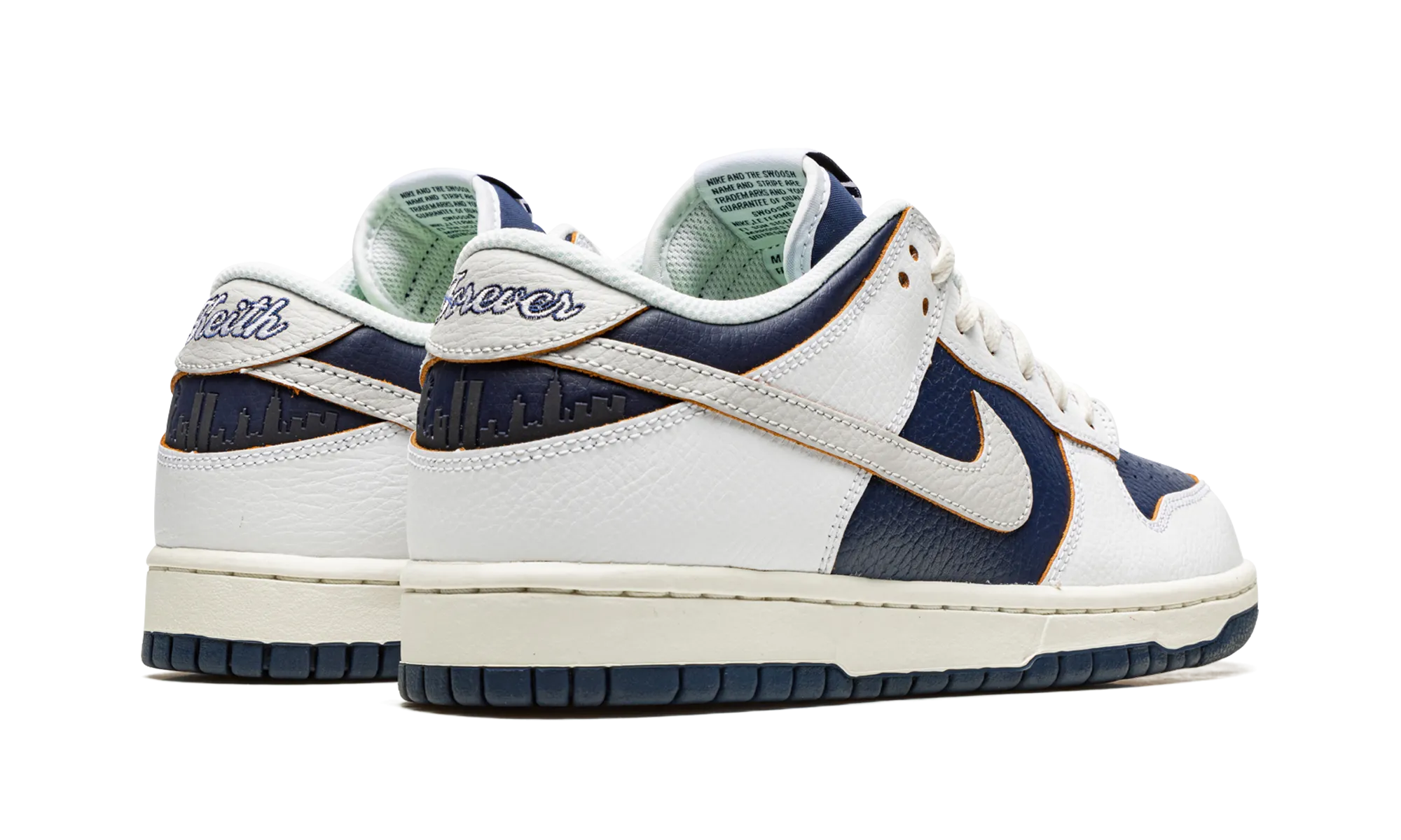 SB Dunk Low "HUF - NYC" early morning running shoes