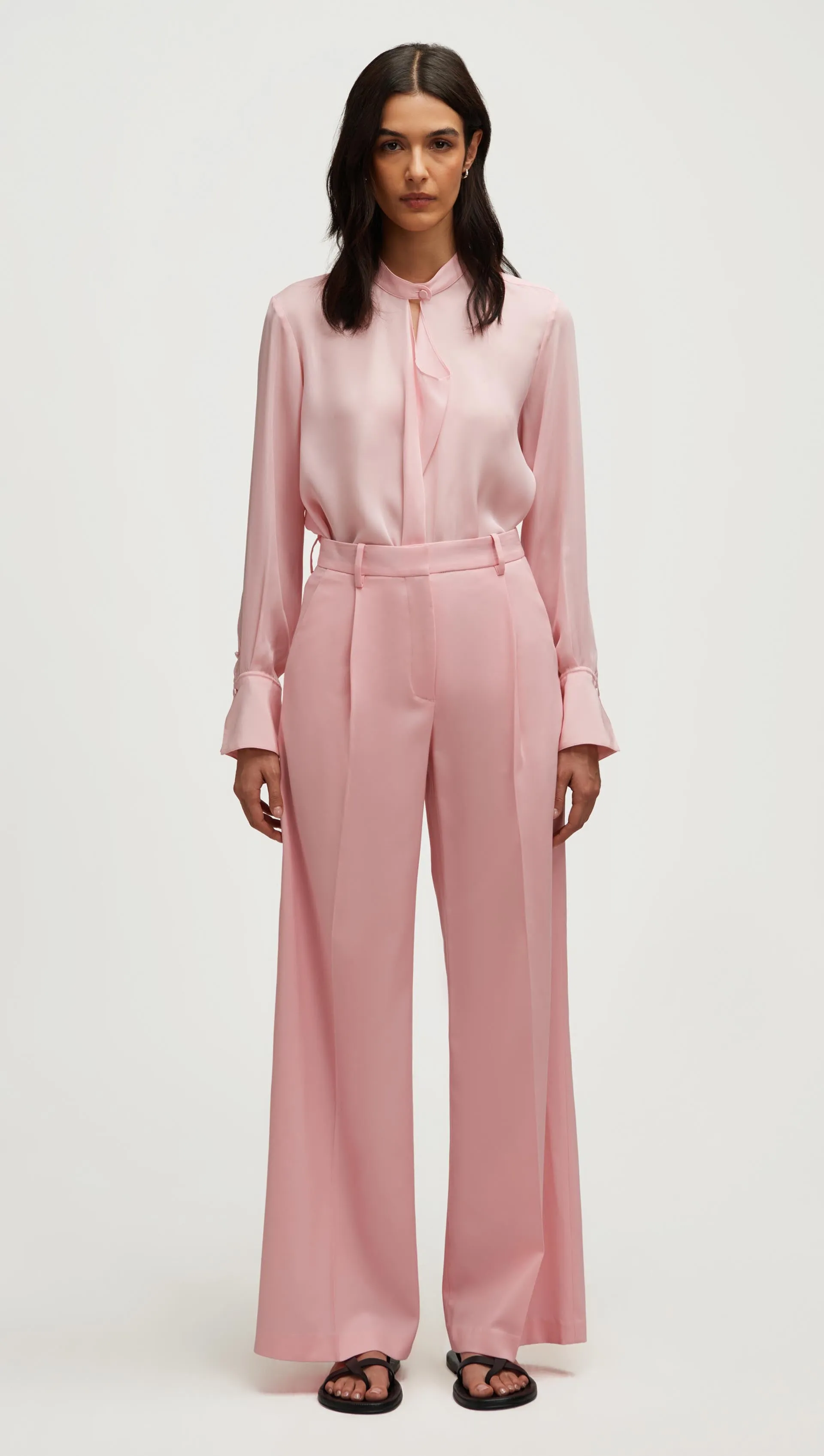 Single Pleat Trouser in Seasonless Wool | Soft Pink Quick Release Buckle Fade Resistant Dye