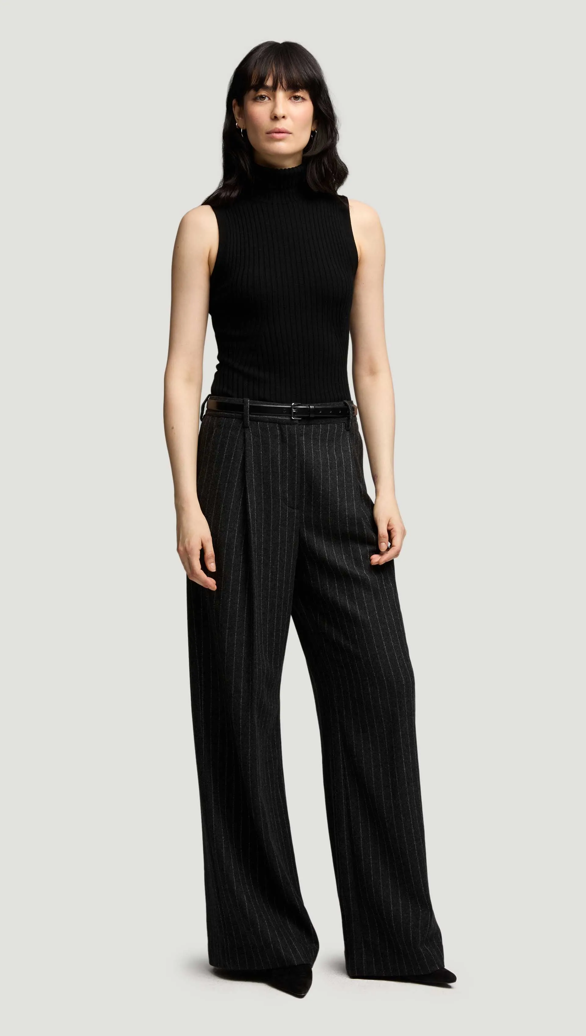 Natural Movement Urban Edge Single Pleat Trouser in Wool Blend | Grey Pinstripe