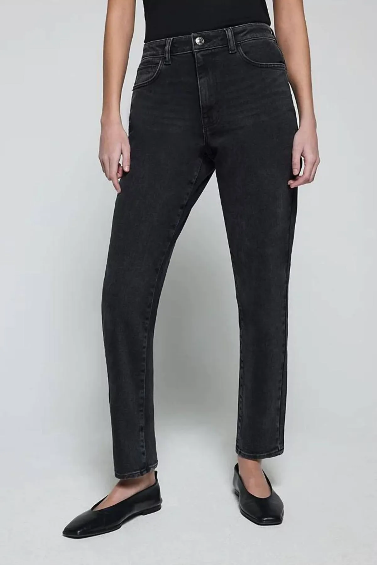 High Rise Mom Jeans Casual Option