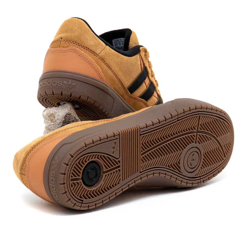 Tyshawn II (Mesa / Core Black / Gum5) (S) Airflow Ventilation Channels