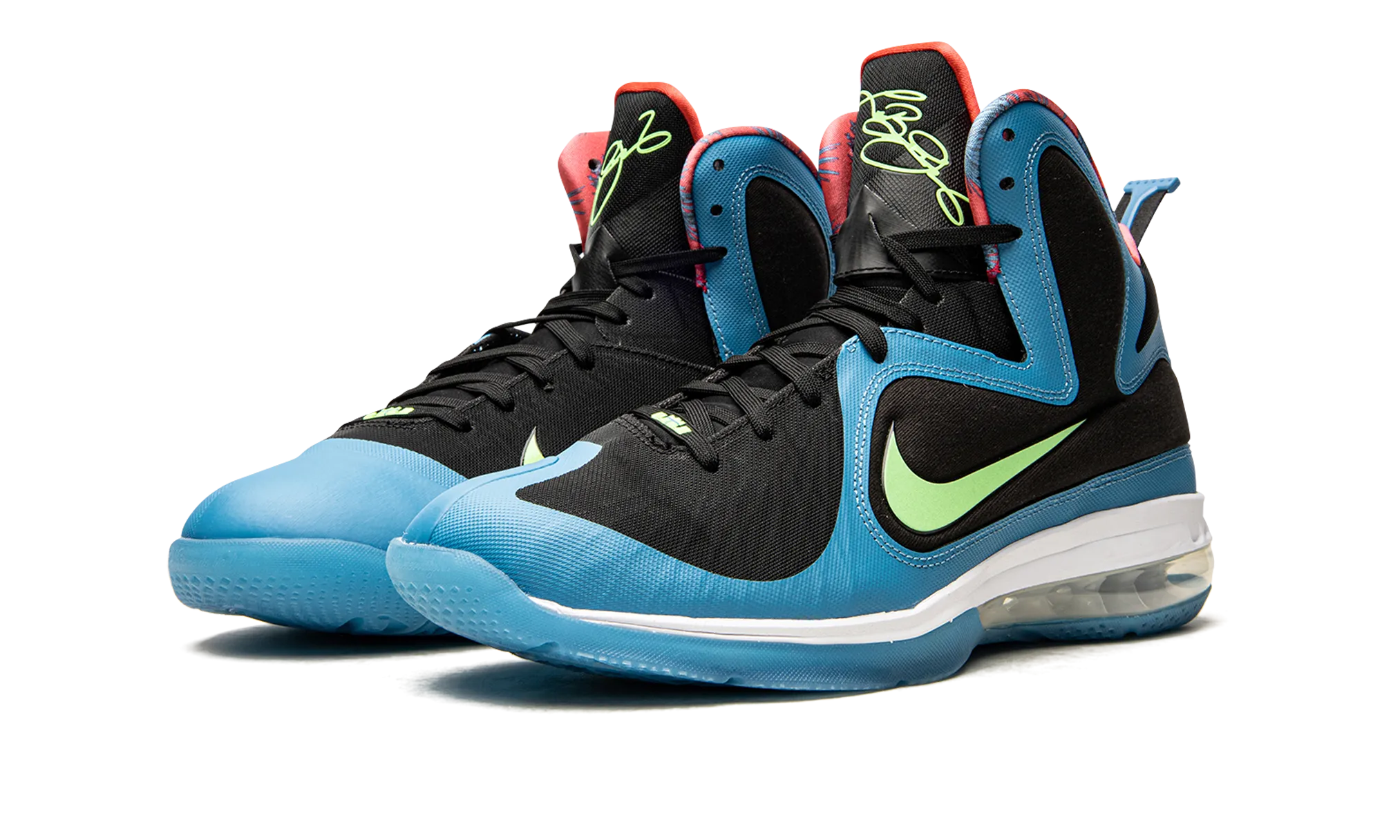 Muddy running Lebron 9 "South Coast"