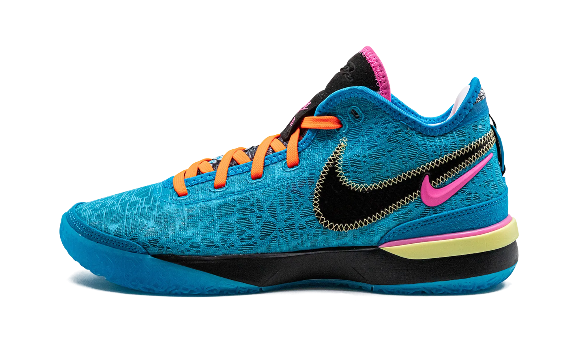 running in a cantilever bridge area shoes Zoom LeBron NXXT Gen "I Promise"