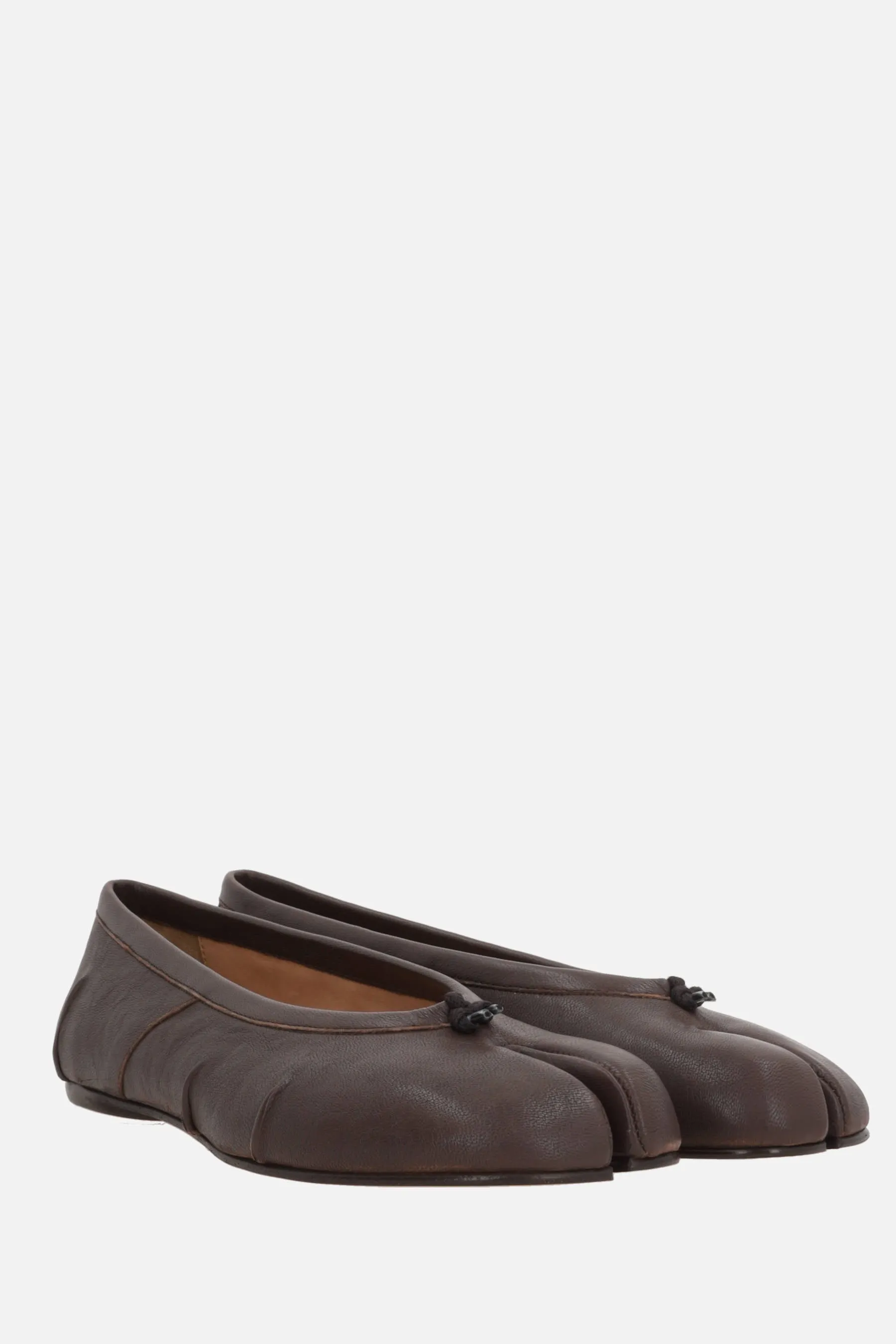 Tabi ballerinas in nappa Sleek Profile Planet Run