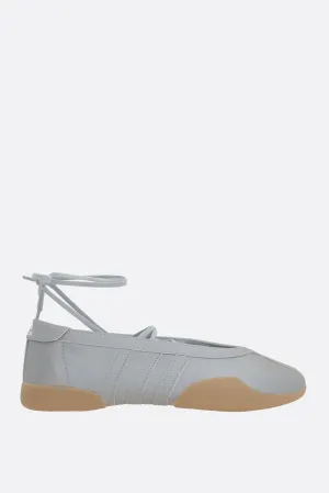 Comfy Base Taekwondo Mei ballerinas in laminated leather