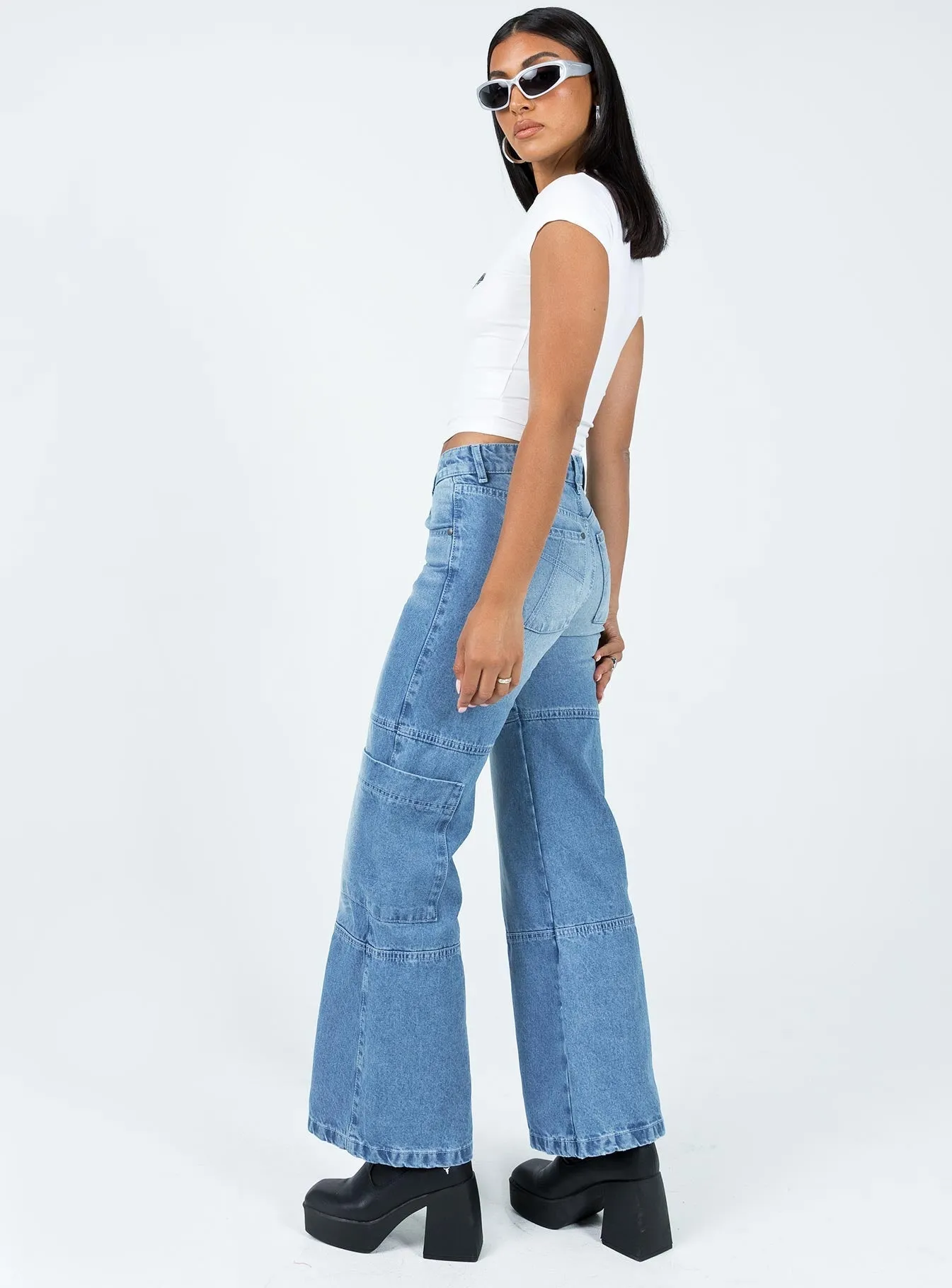 The Ragged Priest Low Rise Dad Jean Light Blue Weekend Getaway Trend Setter Luxury Student Outfit