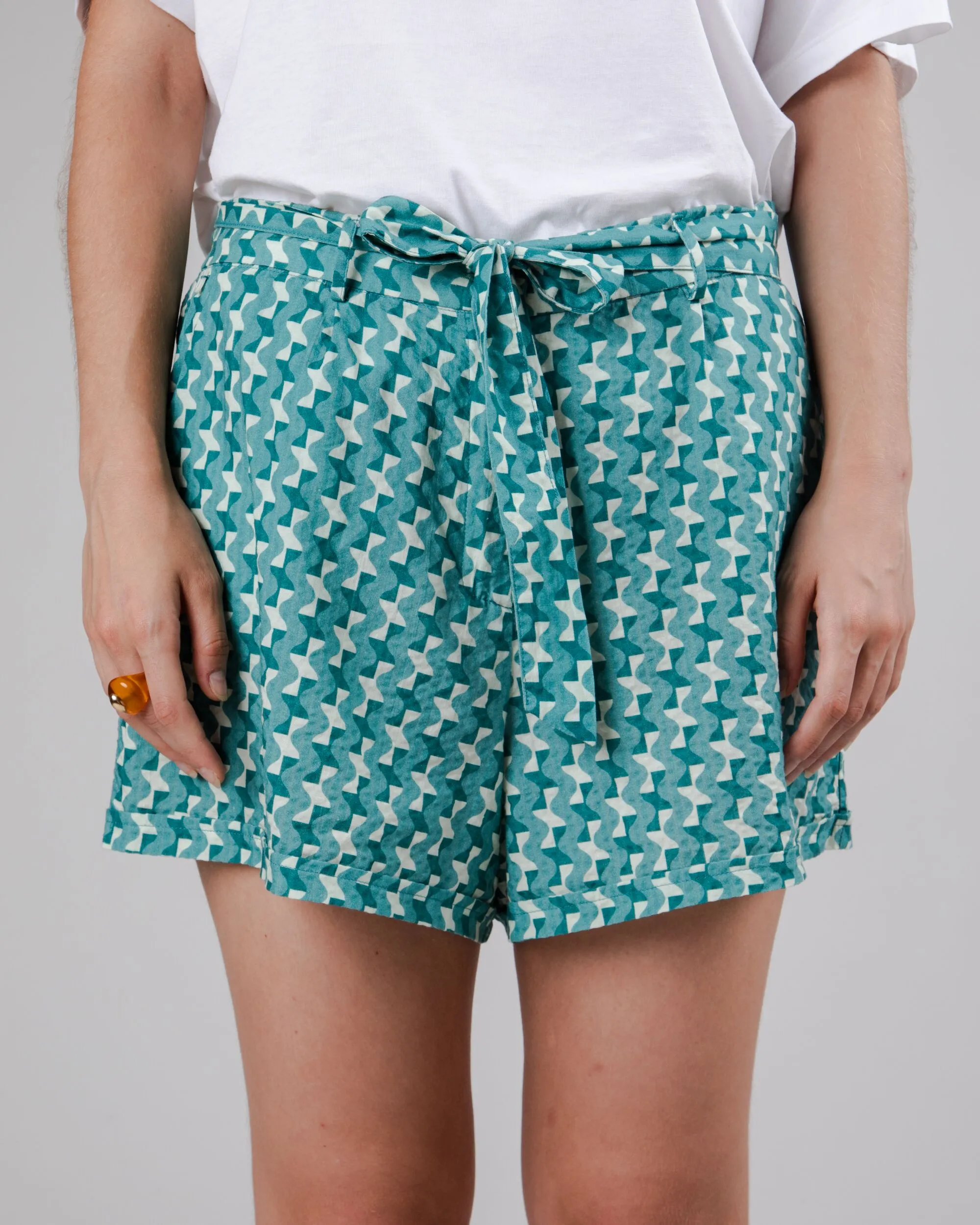Tiles Belted Cotton Shorts Ocean Athletic Silhouette