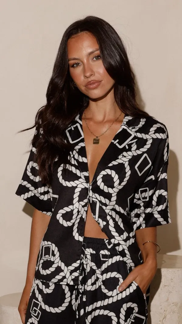 Adjustable Drawcord Fergie Button Up Shirt - Black / White Print