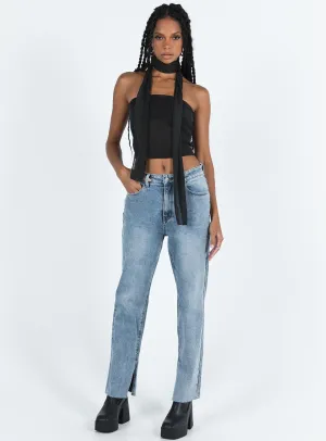 Ferrero Jeans Mid Wash Denim Balanced Look