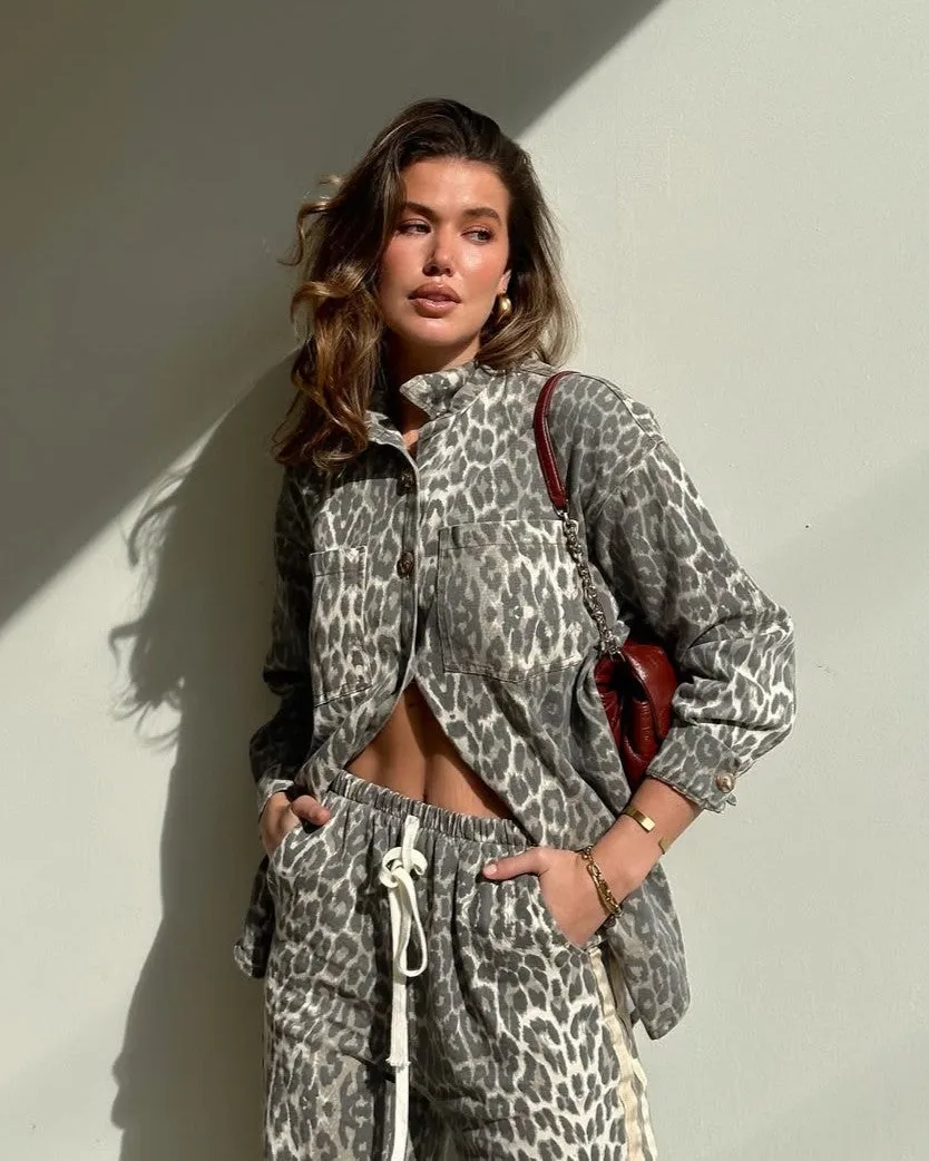 Sustainable Wear Smooth Yarn Vox Jacket - Leopard Print