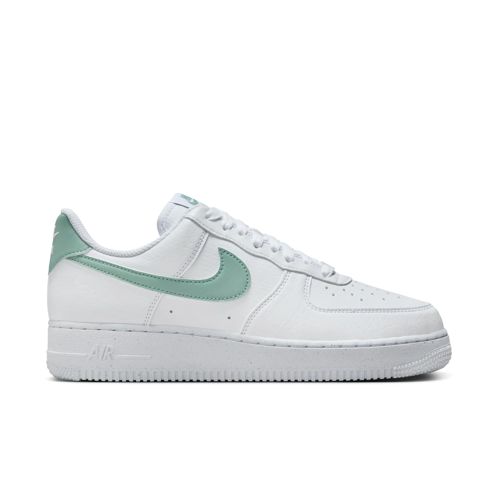 Flexible form Women's Nike Air Force 1 '07
