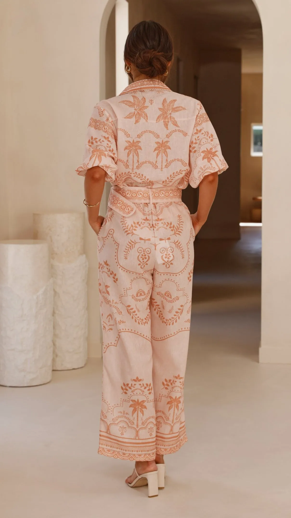 Legend Glow Quiet Luxury Xander 3/4 Sleeve Button Down Shirt - Natural