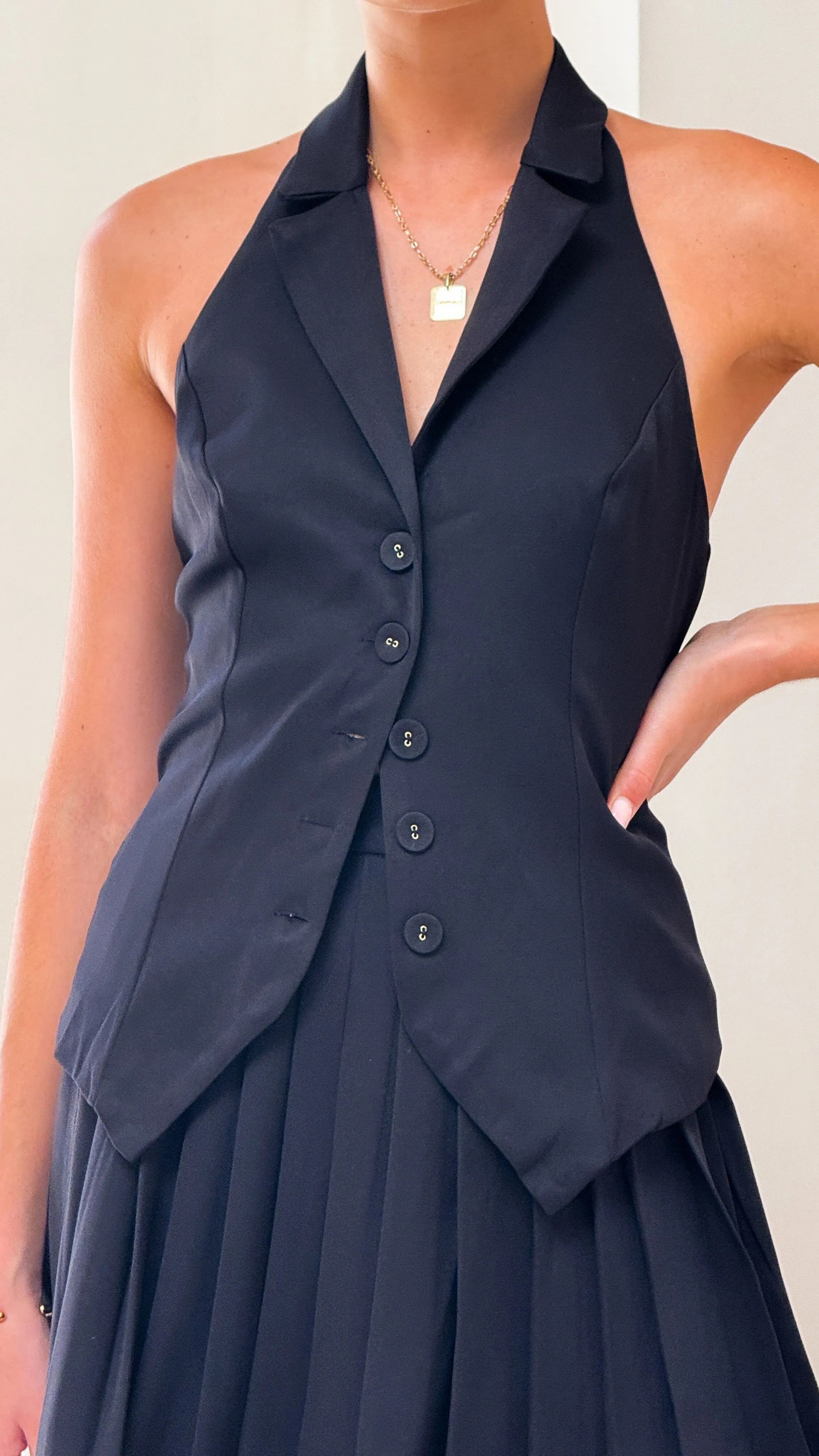 Bride Side Earth Fit Yetta Vest Top - Black